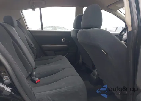 2010 Nissan Versa 1.8S z USA, uszkodzony, nr VIN 3N1BC1CP8AL444829